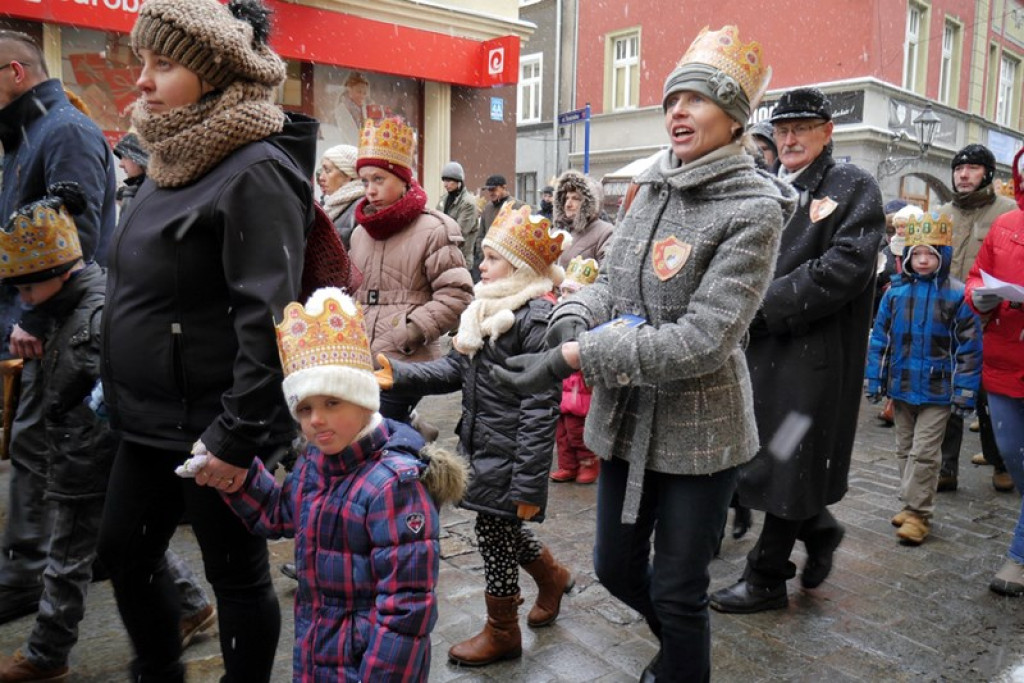 Orszak Trzech Króli przeszedł ulicami Brzegu