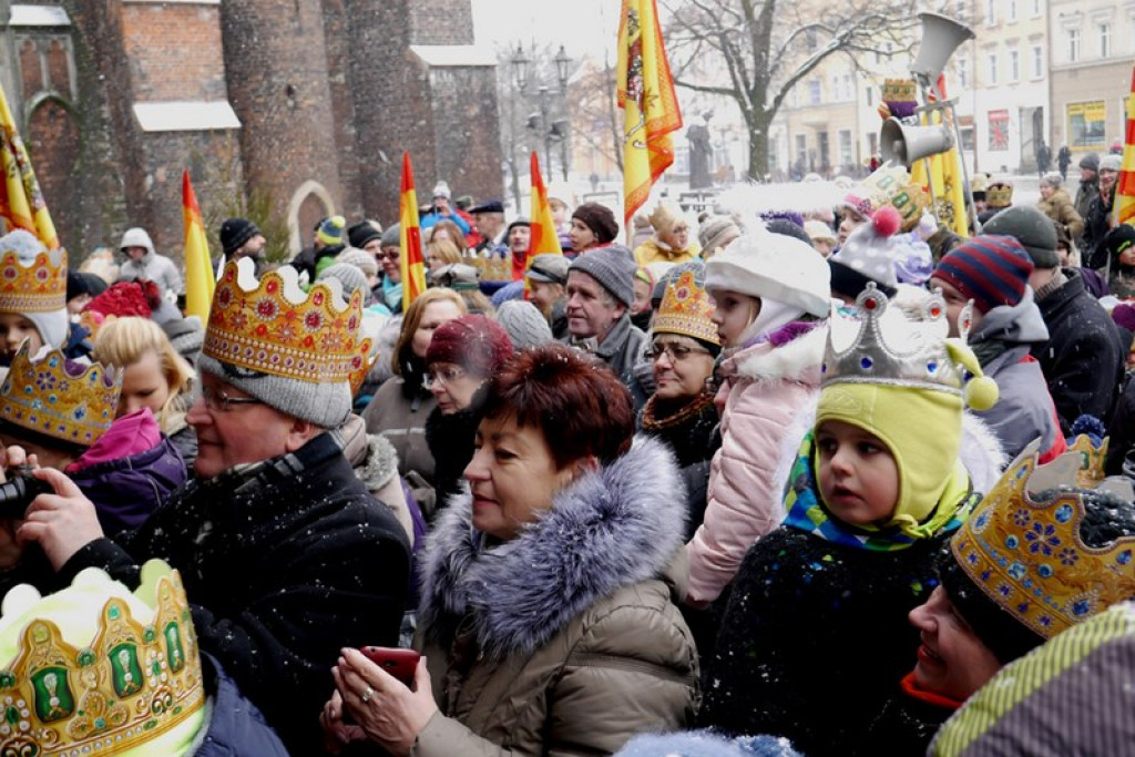 Orszak Trzech Króli przeszedł ulicami Brzegu