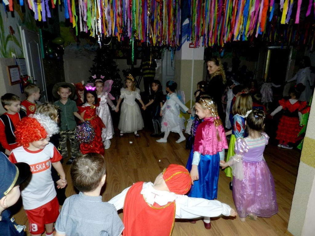 Bal karnawałowy w PP nr 1 w Brzegu