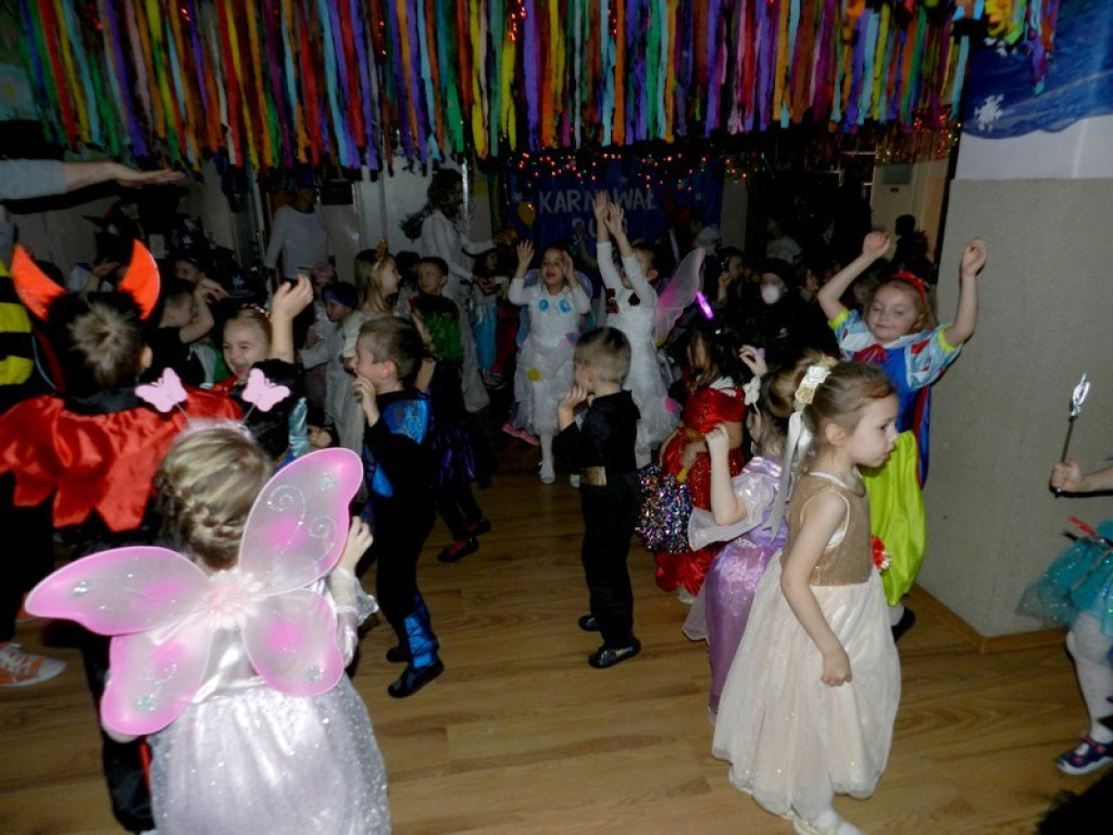 Bal karnawałowy w PP nr 1 w Brzegu