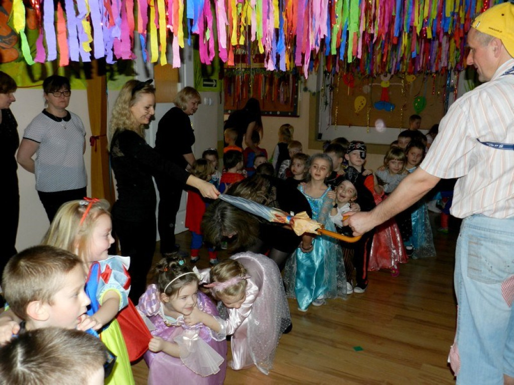 Bal karnawałowy w PP nr 1 w Brzegu
