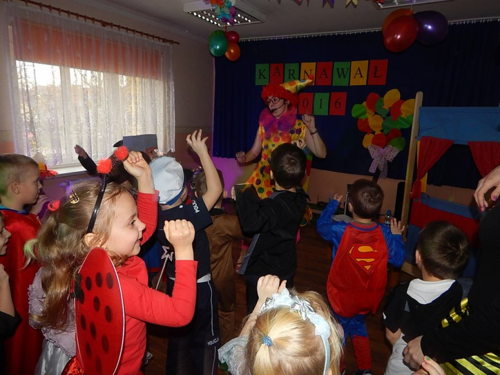 Bal karnawałowy dzieci z PP3 w Brzegu