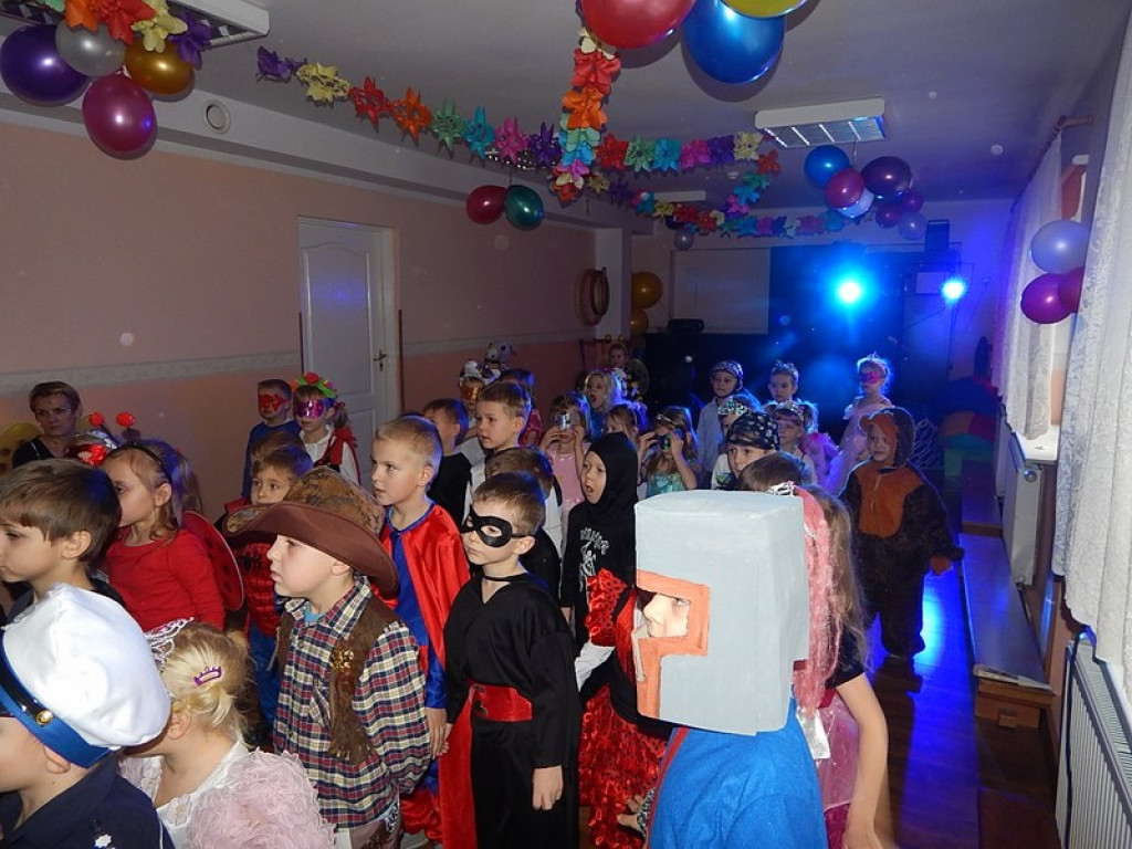 Bal karnawałowy dzieci z PP3 w Brzegu