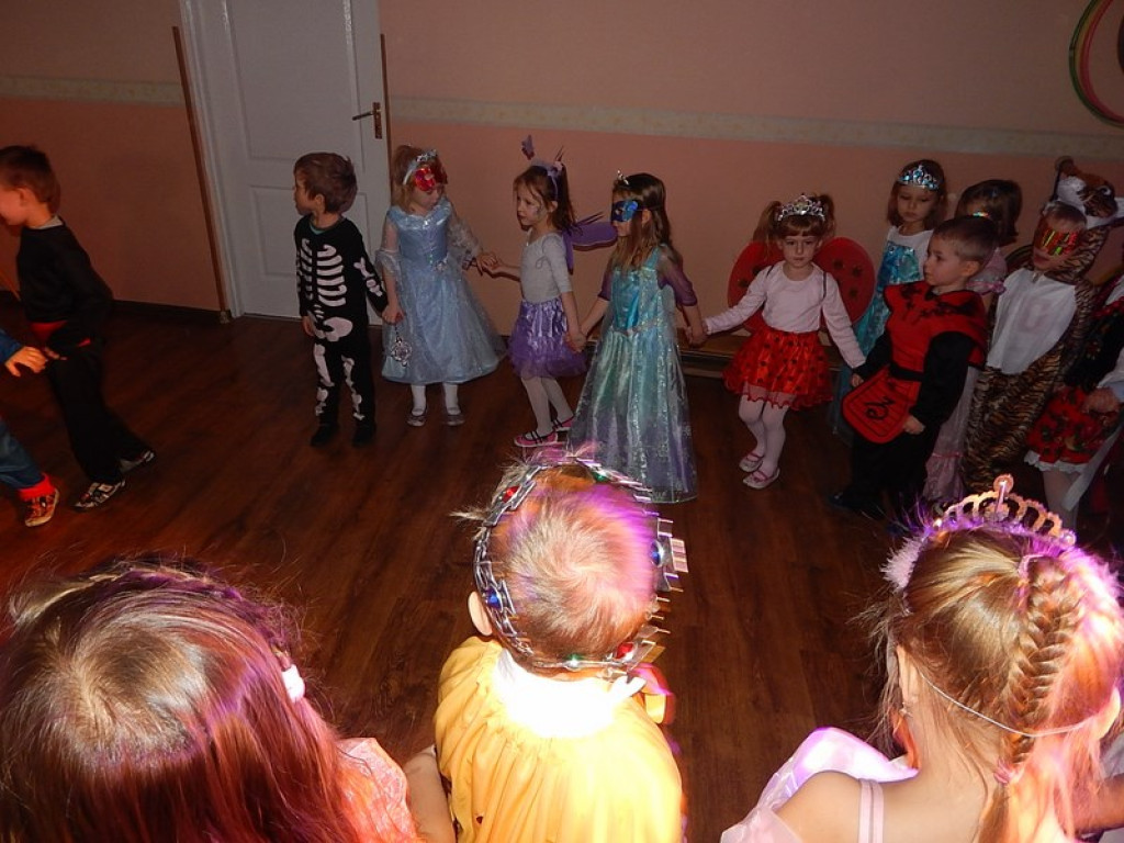 Bal karnawałowy dzieci z PP3 w Brzegu