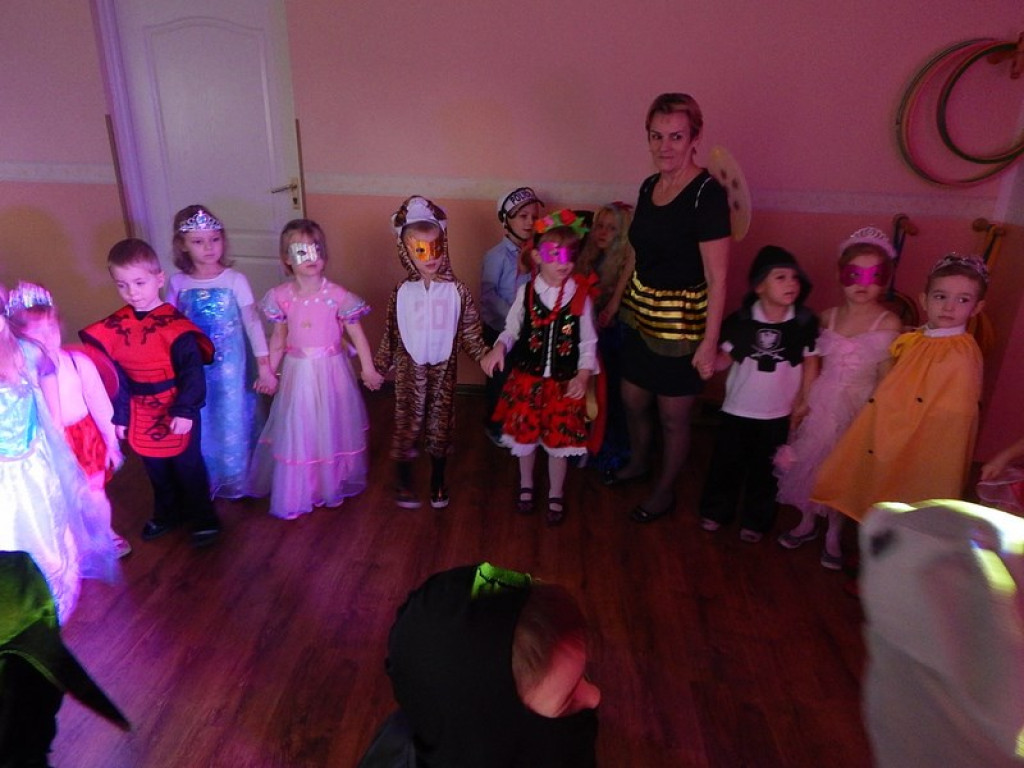 Bal karnawałowy dzieci z PP3 w Brzegu