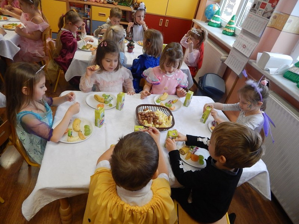 Bal karnawałowy dzieci z PP3 w Brzegu