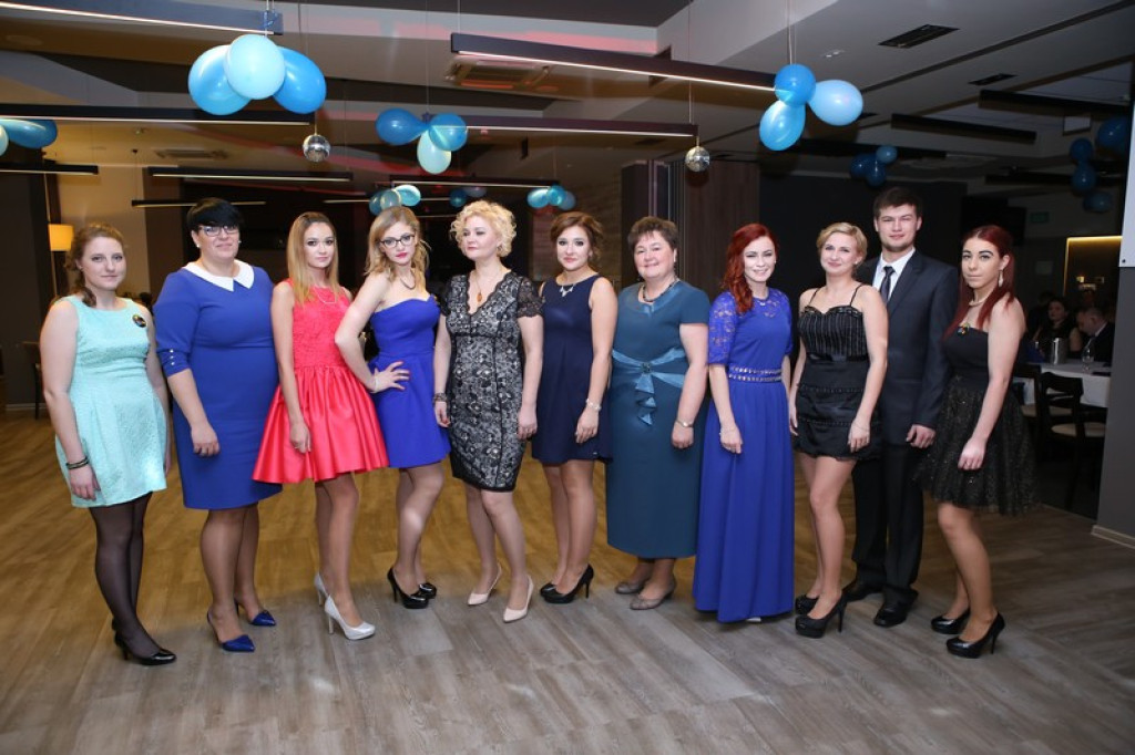 Studniówki 2016. Maturzyści ZSZ nr 1 w Brzegu, bawili się w czterogwiazdkowym hotelu [galeria zdjęć]