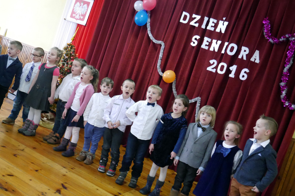 Dzień Seniora w Pogorzeli [galeria zdjęć]