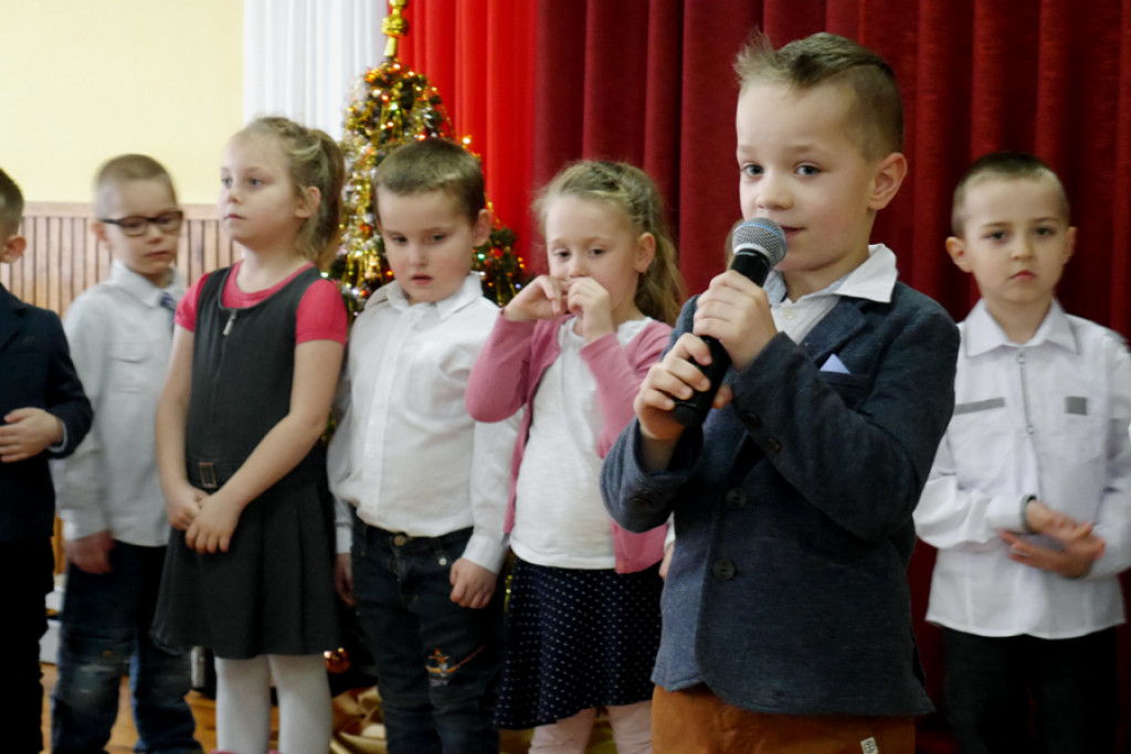 Dzień Seniora w Pogorzeli [galeria zdjęć]