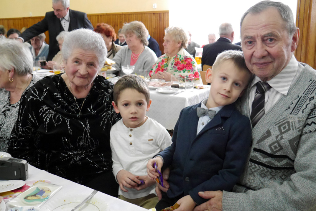 Dzień Seniora w Pogorzeli [galeria zdjęć]