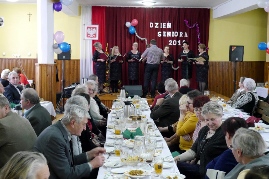 Dzień Seniora w Pogorzeli [galeria zdjęć]