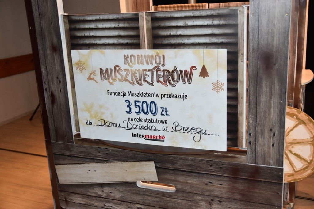 Konwój Muszkieterów odwiedził Dom Dziecka w Brzegu