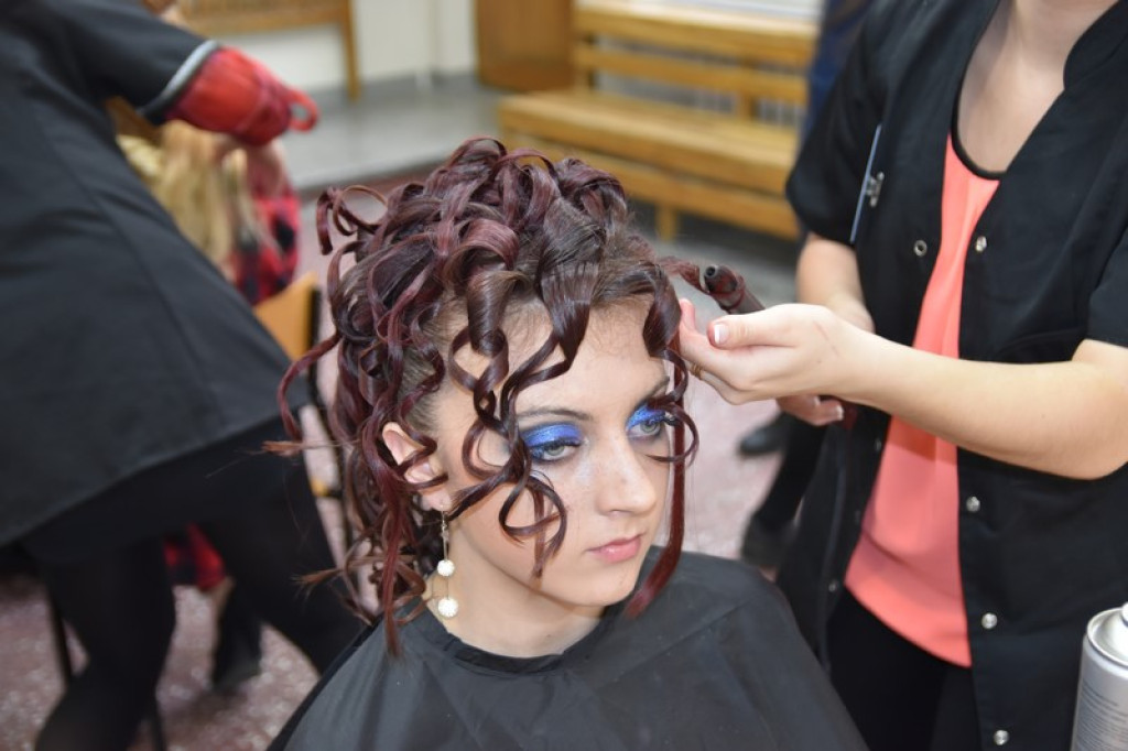 Uczniowie prezentowali swój talent, czyli II Wojewódzki Konkurs Fryzjerski w Brzegu