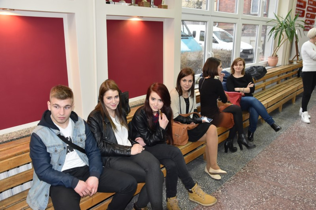 Uczniowie prezentowali swój talent, czyli II Wojewódzki Konkurs Fryzjerski w Brzegu