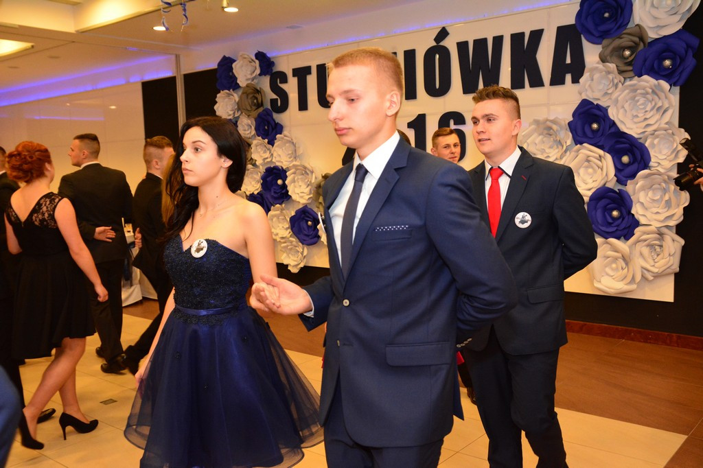 Studniówki 2016: Bal maturalny Zespołu Szkół Ekonomicznych w Brzegu [galerie zdjęć]