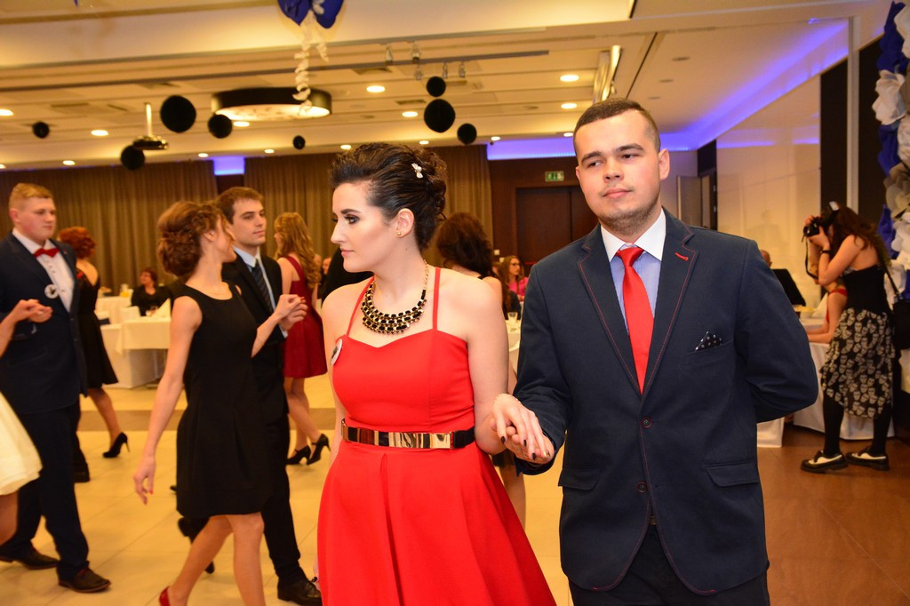 Studniówki 2016: Bal maturalny Zespołu Szkół Ekonomicznych w Brzegu [galerie zdjęć]