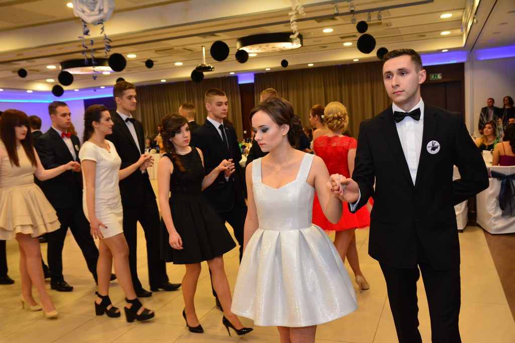 Studniówki 2016: Bal maturalny Zespołu Szkół Ekonomicznych w Brzegu [galerie zdjęć]