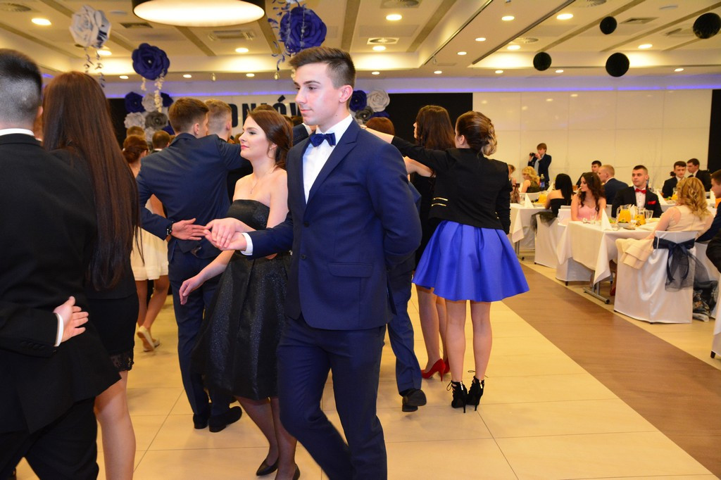 Studniówki 2016: Bal maturalny Zespołu Szkół Ekonomicznych w Brzegu [galerie zdjęć]