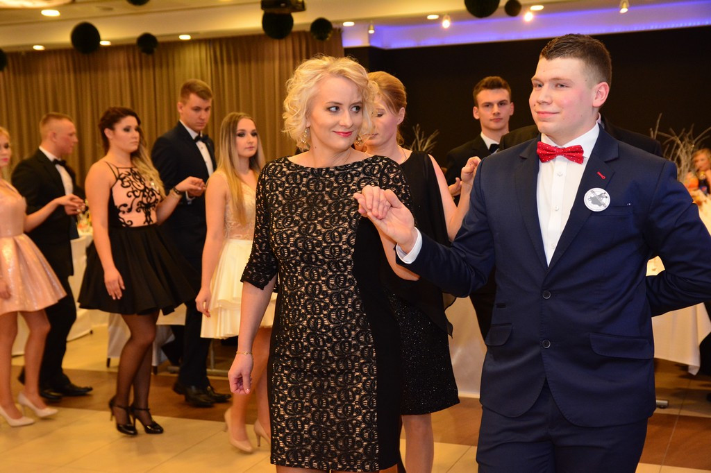 Studniówki 2016: Bal maturalny Zespołu Szkół Ekonomicznych w Brzegu [galerie zdjęć]