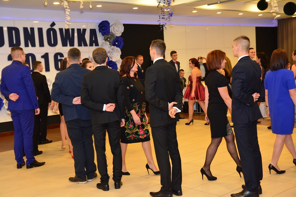 Studniówki 2016: Bal maturalny Zespołu Szkół Ekonomicznych w Brzegu [galerie zdjęć]