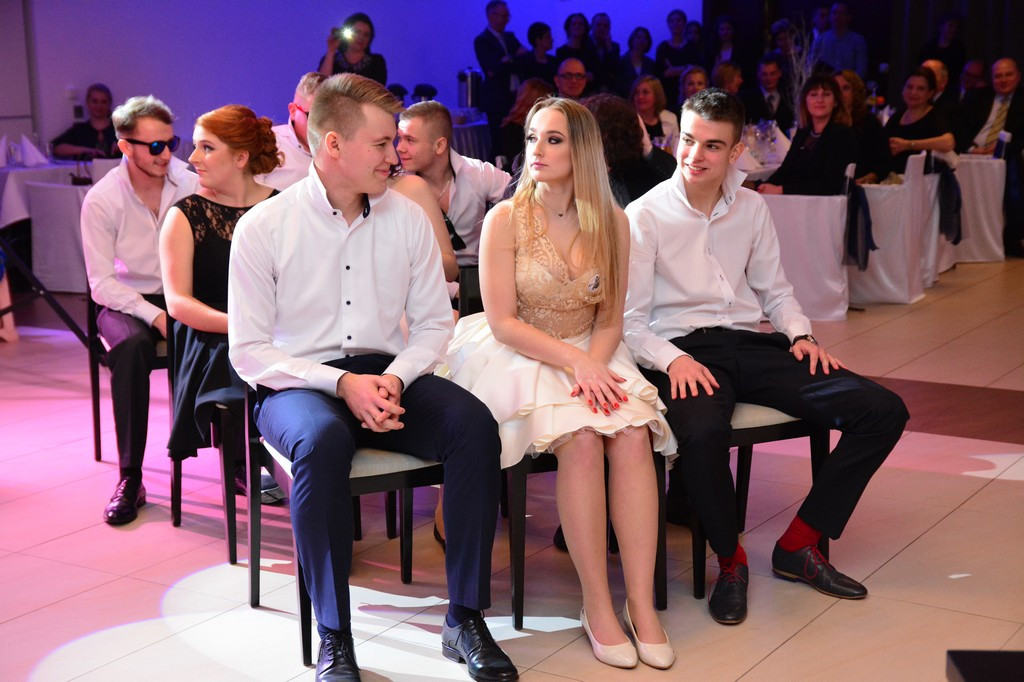 Studniówki 2016: Bal maturalny Zespołu Szkół Ekonomicznych w Brzegu [galerie zdjęć]