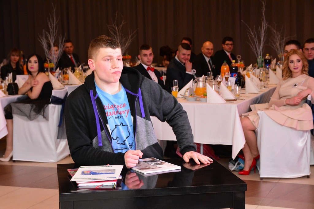 Studniówki 2016: Bal maturalny Zespołu Szkół Ekonomicznych w Brzegu [galerie zdjęć]