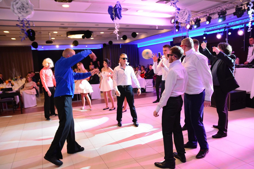 Studniówki 2016: Bal maturalny Zespołu Szkół Ekonomicznych w Brzegu [galerie zdjęć]