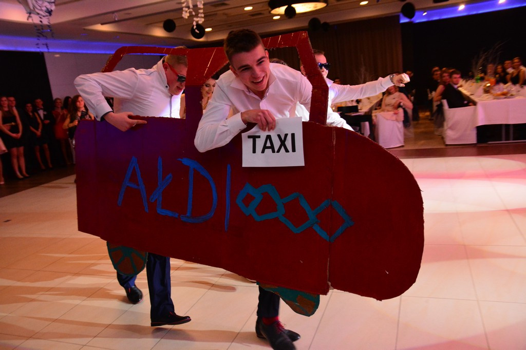 Studniówki 2016: Bal maturalny Zespołu Szkół Ekonomicznych w Brzegu [galerie zdjęć]