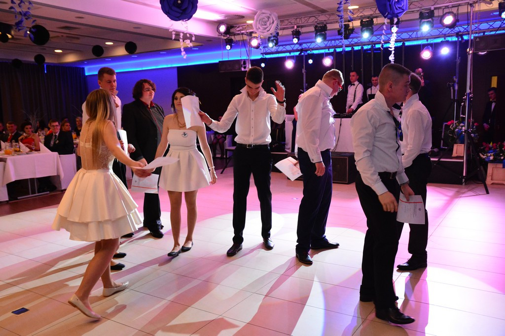 Studniówki 2016: Bal maturalny Zespołu Szkół Ekonomicznych w Brzegu [galerie zdjęć]