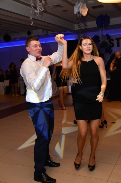 Studniówki 2016: Bal maturalny Zespołu Szkół Ekonomicznych w Brzegu [galerie zdjęć]