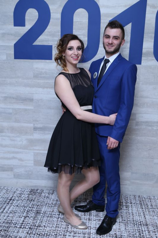 Studniówki 2016: Maturzyści ZSB w Brzegu zatańczyli poloneza [galerie zdjęć]