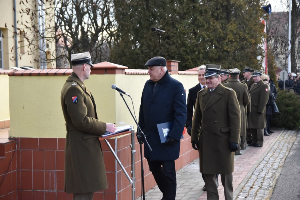 Ochotnicy złożyli przysięgę wojskową w 1. Brzeskim Pułku Saperów [zdjęcia]