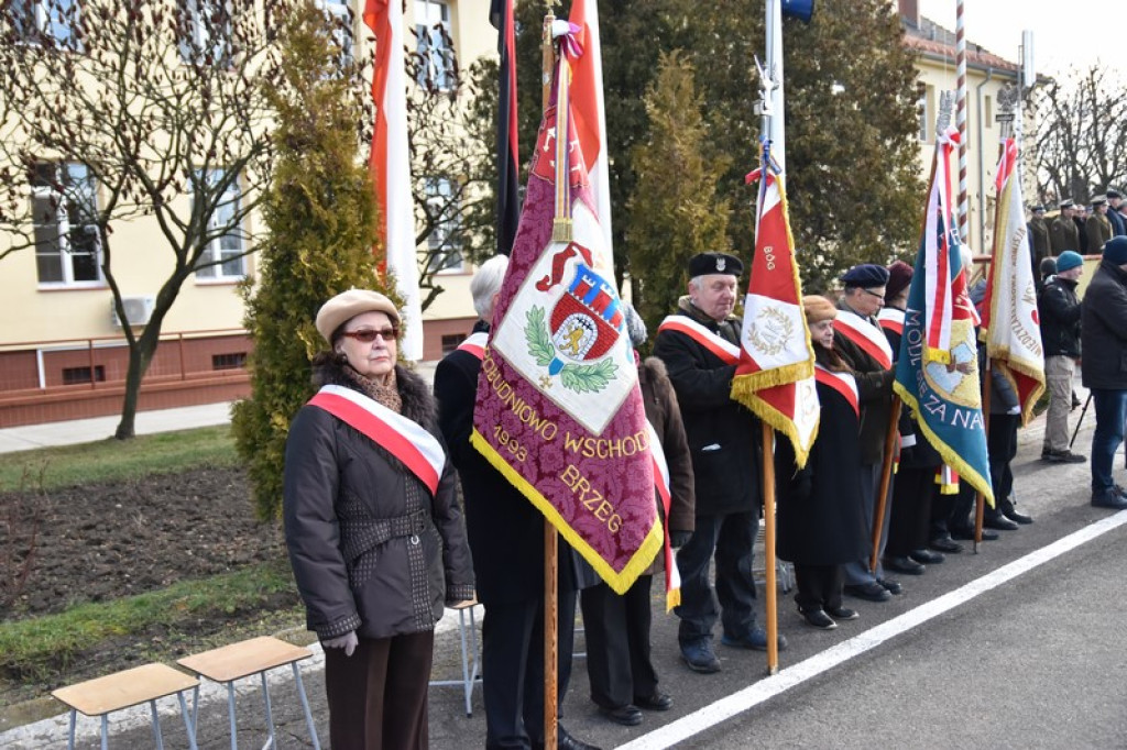 Ochotnicy złożyli przysięgę wojskową w 1. Brzeskim Pułku Saperów [zdjęcia]