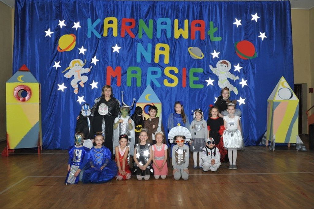 Karnawałowy bal na Marsie