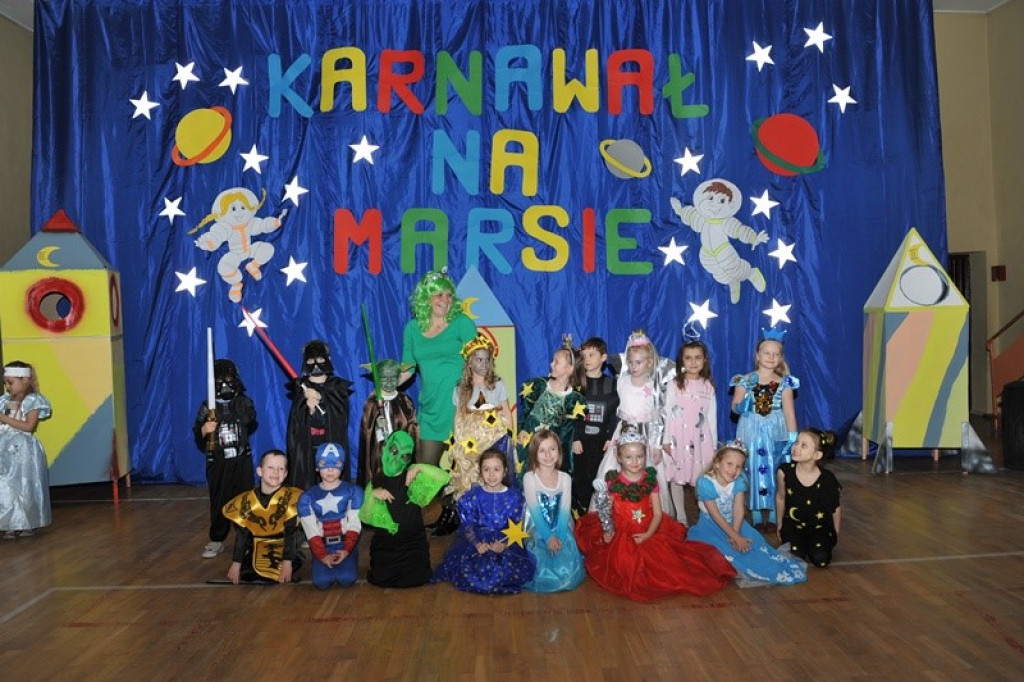 Karnawałowy bal na Marsie