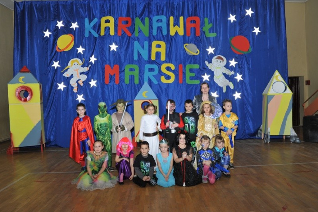 Karnawałowy bal na Marsie