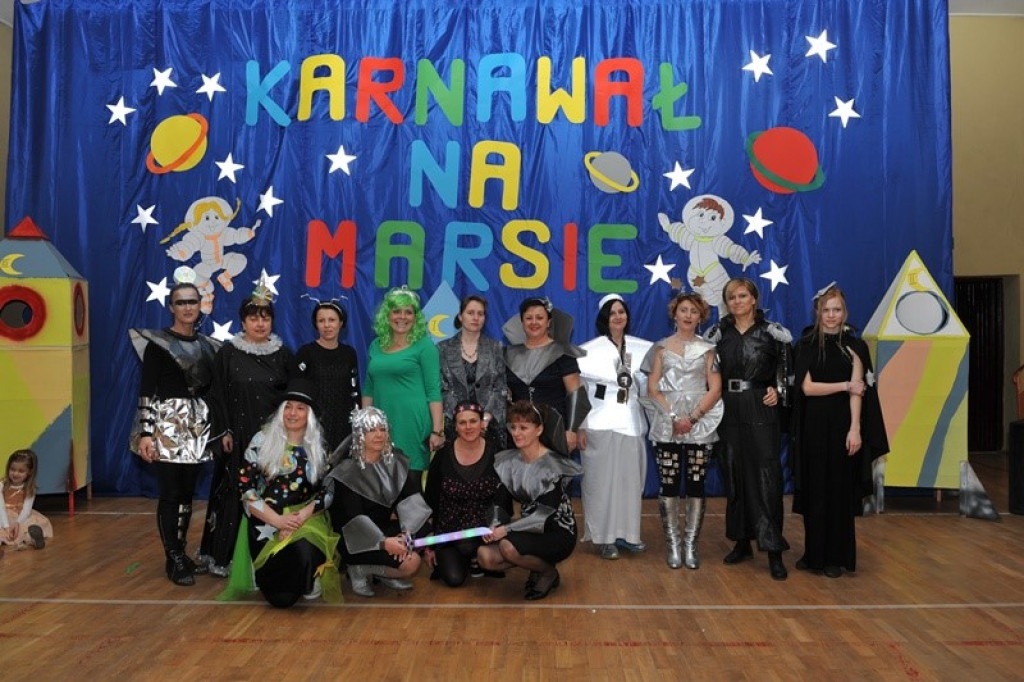 Karnawałowy bal na Marsie