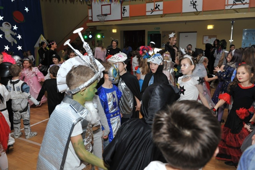 Karnawałowy bal na Marsie