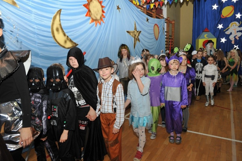 Karnawałowy bal na Marsie