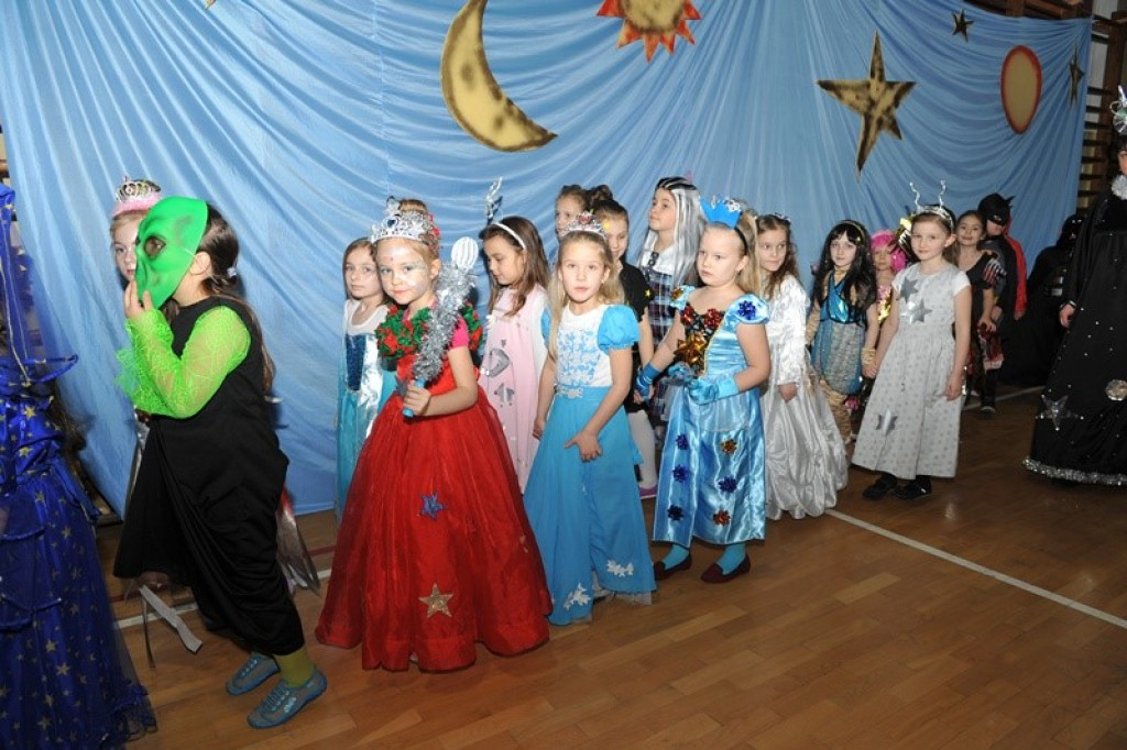 Karnawałowy bal na Marsie