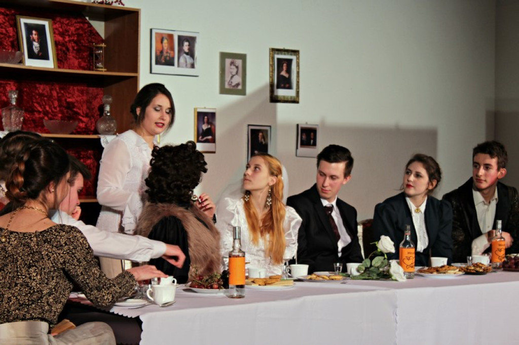 Intrygi miłosne ... w II LO