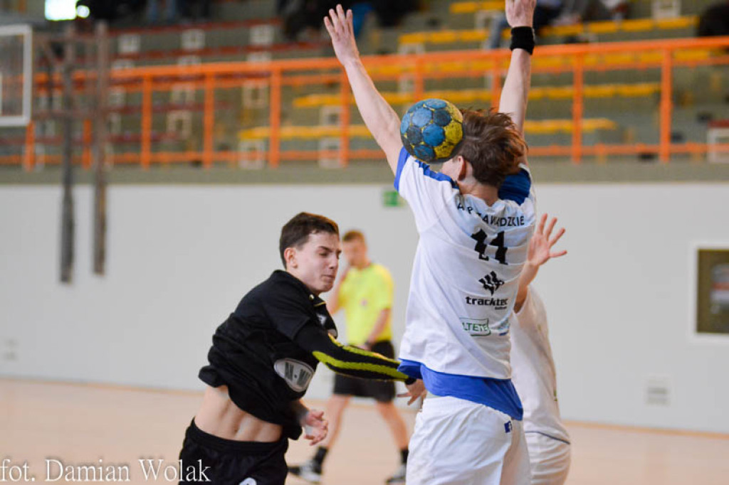 Juniorzy Mł. Olimpu Grodków przegrywają z ASPR Zawadzkie (Relacja i foto)