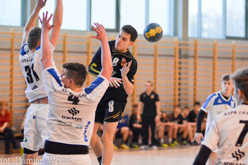 Juniorzy Mł. Olimpu Grodków przegrywają z ASPR Zawadzkie (Relacja i foto)