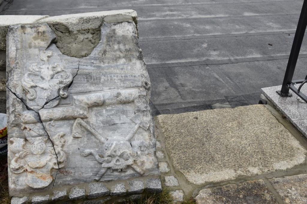 Stara winiarnia w podziemiach willi Molla. Mury przetrwały do dziś