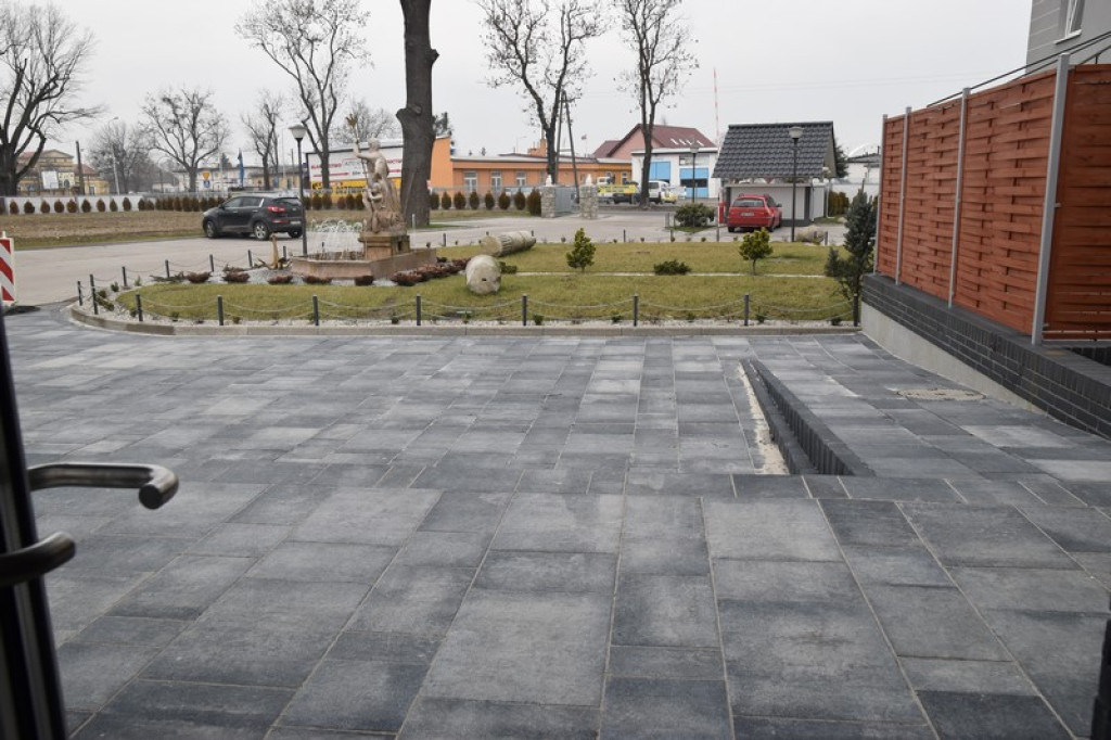 Stara winiarnia w podziemiach willi Molla. Mury przetrwały do dziś