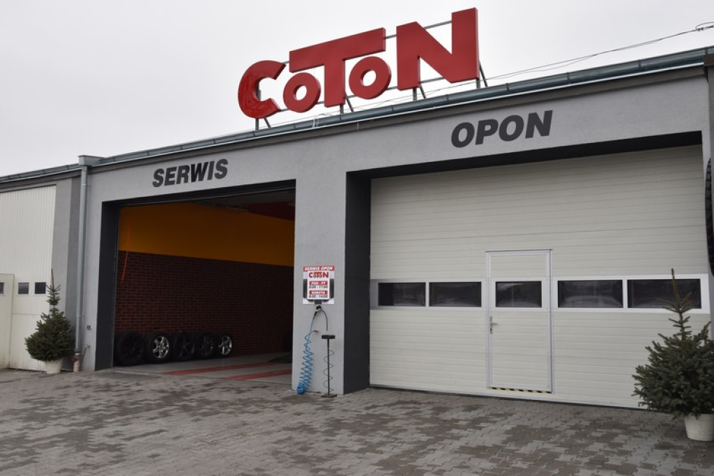 Stara winiarnia w podziemiach willi Molla. Mury przetrwały do dziś