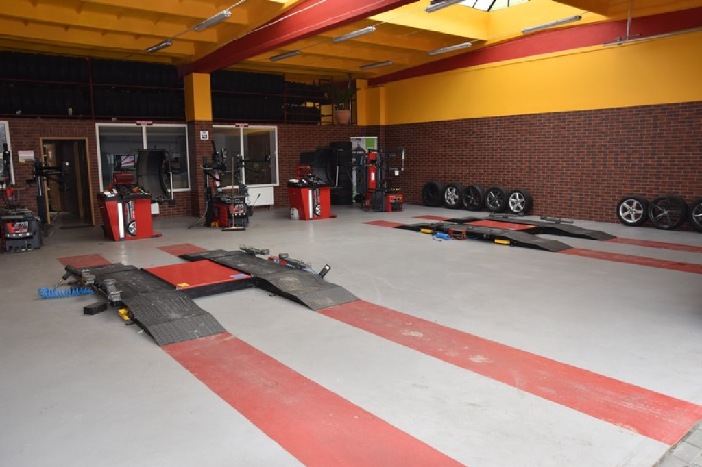 Stara winiarnia w podziemiach willi Molla. Mury przetrwały do dziś