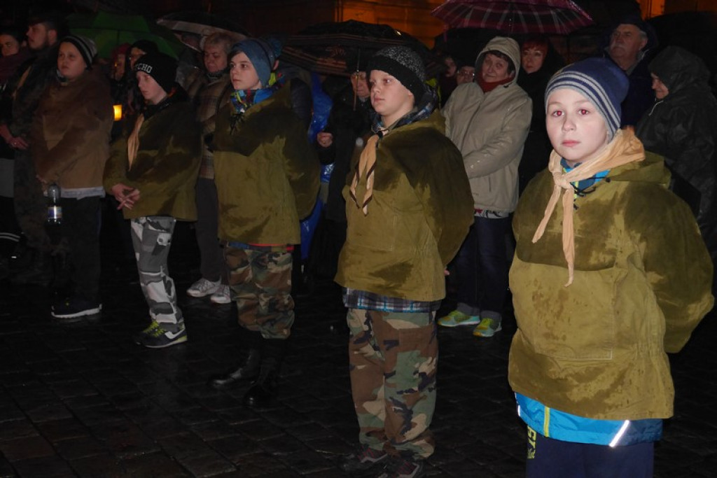 XVI Droga Krzyżowa w Brzegu [fotorelacja]