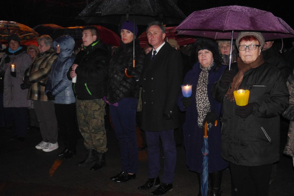 XVI Droga Krzyżowa w Brzegu [fotorelacja]