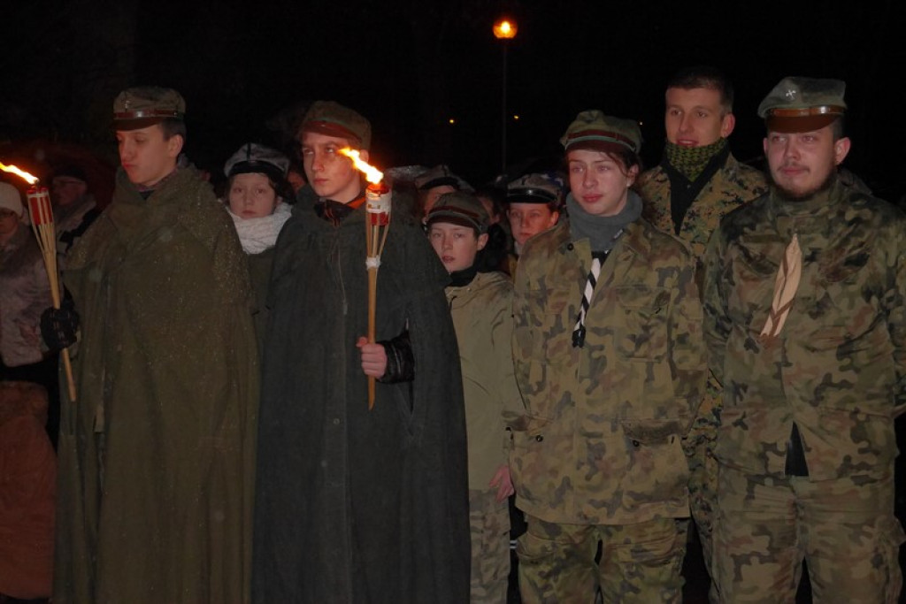 XVI Droga Krzyżowa w Brzegu [fotorelacja]